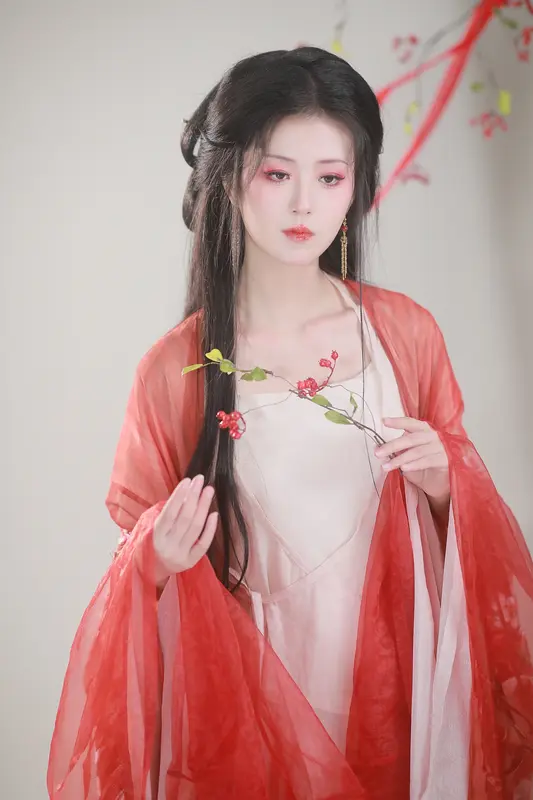 [YITUYU艺图语]2025.03.08 红豆 阿初 - 艺图语